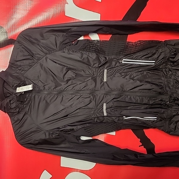 Lululemon  jacket - Picture 2 of 2